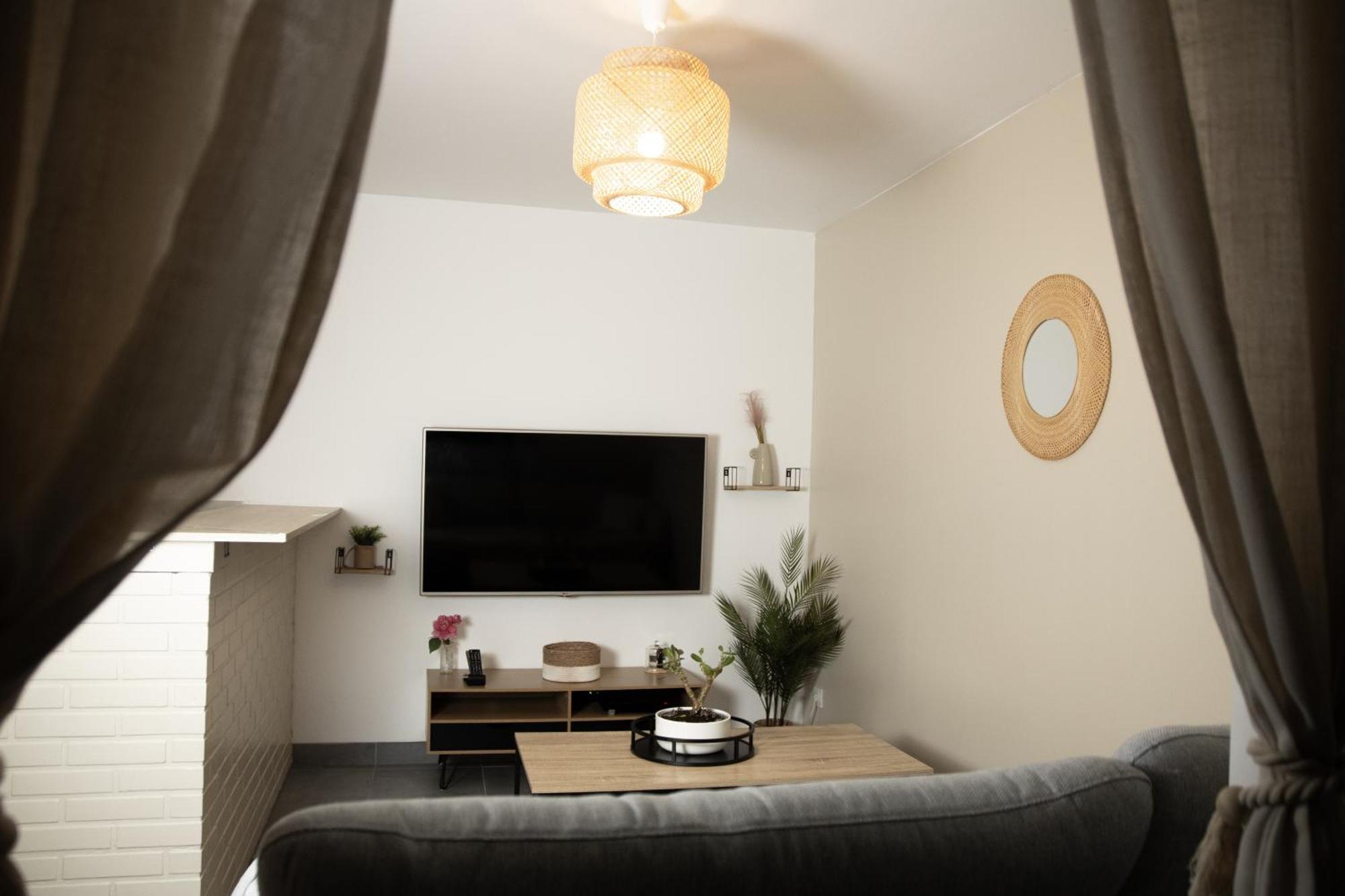 Charmante Maisonnette Centre ヌムール エクステリア 写真